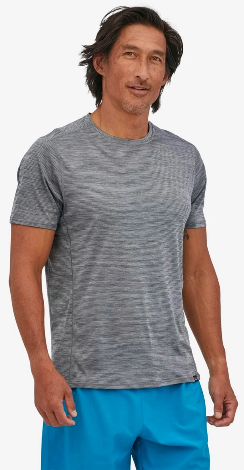 T-Shirt Patagonia Men Cap Cool Lightweight Shirt Light Plume Grey Steam Blue X Dye 4 T-Shirt Patagonia Men Cap Cool Lightweight Shirt Light Plume Grey Steam Blue X Dye - Afbeelding 2