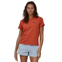 T-Shirt Patagonia Women P6 Logo Responsibili Tee Quartz Coral -Patagonië Outdoor Sportkleding 4 wbs23 37567 qzco aw1