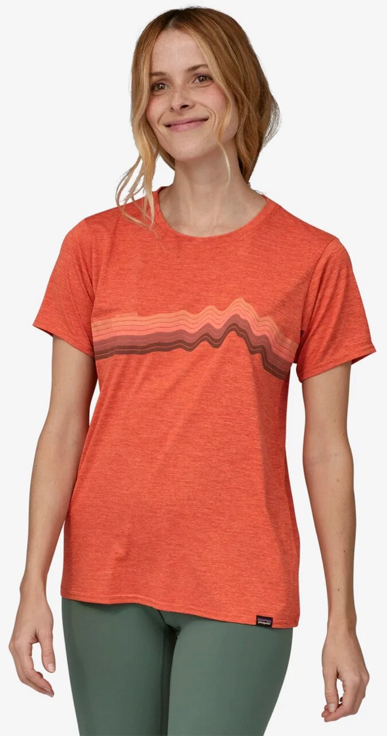 T-Shirt Patagonia Women Cap Cool Daily Graphic Shirt Ridge Rise Stripe Quartz Coral X Dye 4 T-Shirt Patagonia Women Cap Cool Daily Graphic Shirt Ridge Rise Stripe Quartz Coral X Dye - Afbeelding 2
