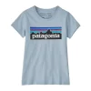 T-Shirt Patagonia Girls Regenerative Organic Certified Cotton P6 Logo Steam Blue -Patagonië Outdoor Sportkleding wbs23 62213 stme